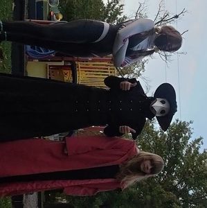 Meet your Posher, Olyvia